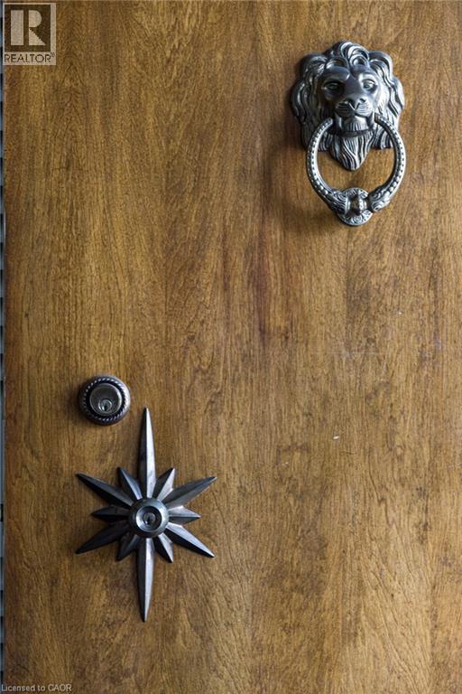 6 Freeland Court, Hamilton, Ontario  L8S 3R5 - Photo 7 - 40802267