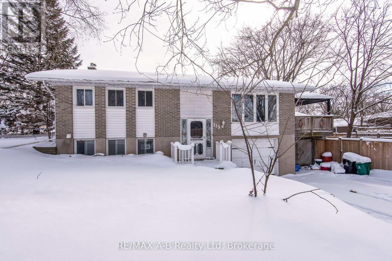 113 HASTINGS COURT, Wilmot, Ontario