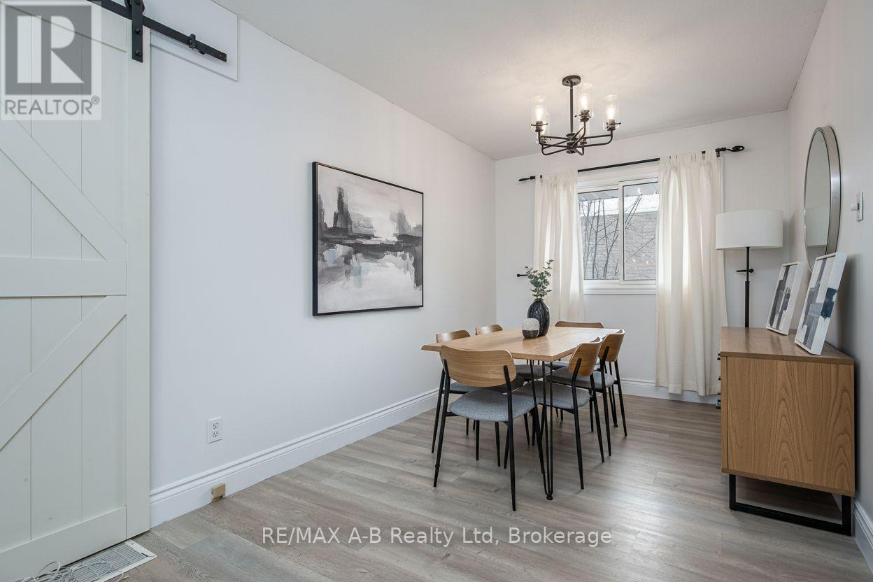 113 Hastings Court, Wilmot, Ontario  N3A 2T4 - Photo 4 - X12749948