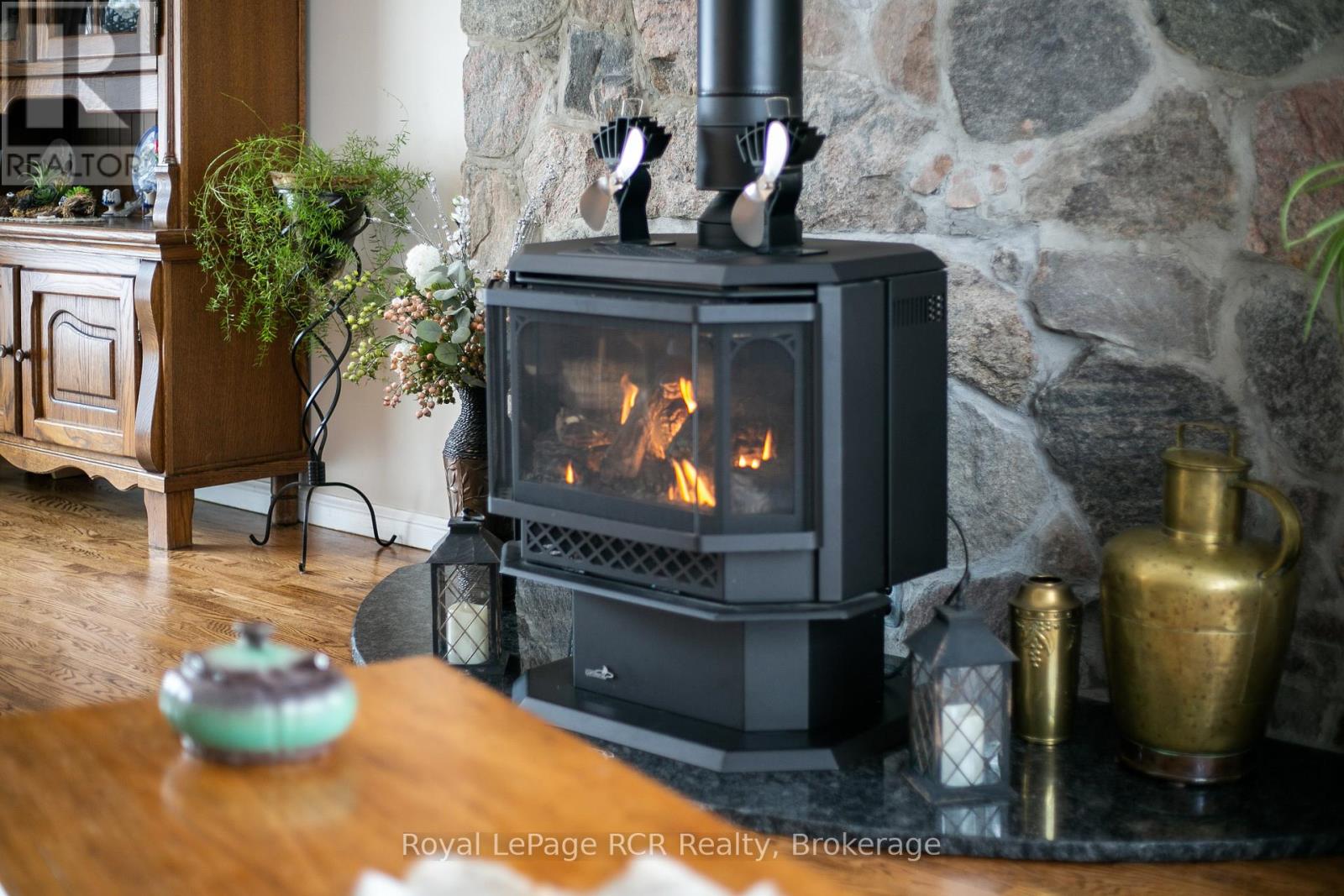 382390 Concession 17 Road, Georgian Bluffs, Ontario  N0H 2T0 - Photo 16 - X12749988