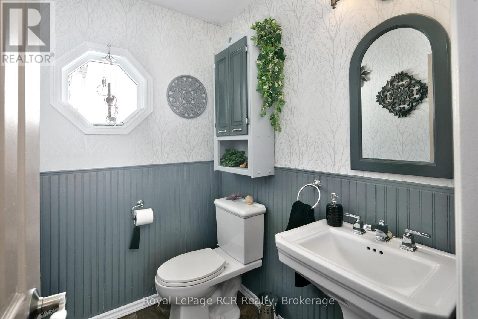 382390 Concession 17 Road, Georgian Bluffs, Ontario  N0H 2T0 - Photo 28 - X12749988