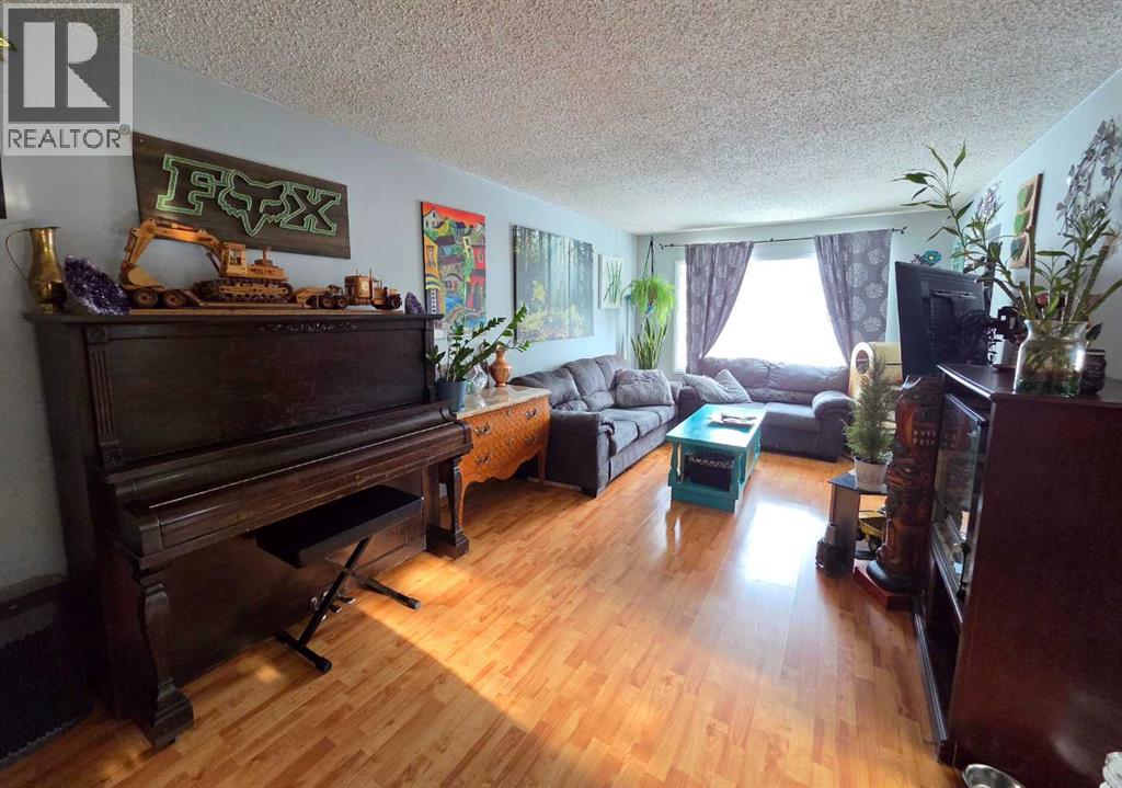 7206 99a Street, Grande Prairie, Alberta  T8V 4Y4 - Photo 11 - A2282246