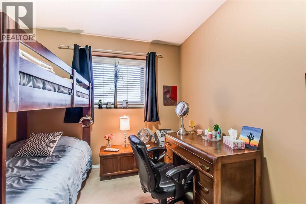 208 Northlands Pointe Ne, Medicine Hat, Alberta  T1C 0C4 - Photo 24 - A2265908