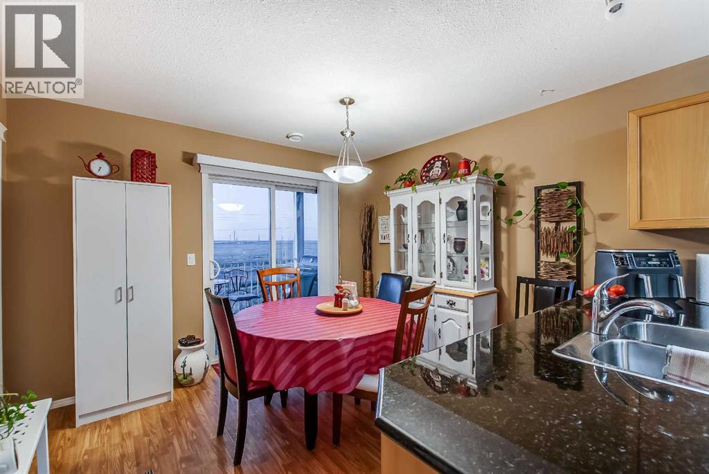 208 Northlands Pointe Ne, Medicine Hat, Alberta  T1C 0C4 - Photo 11 - A2265908