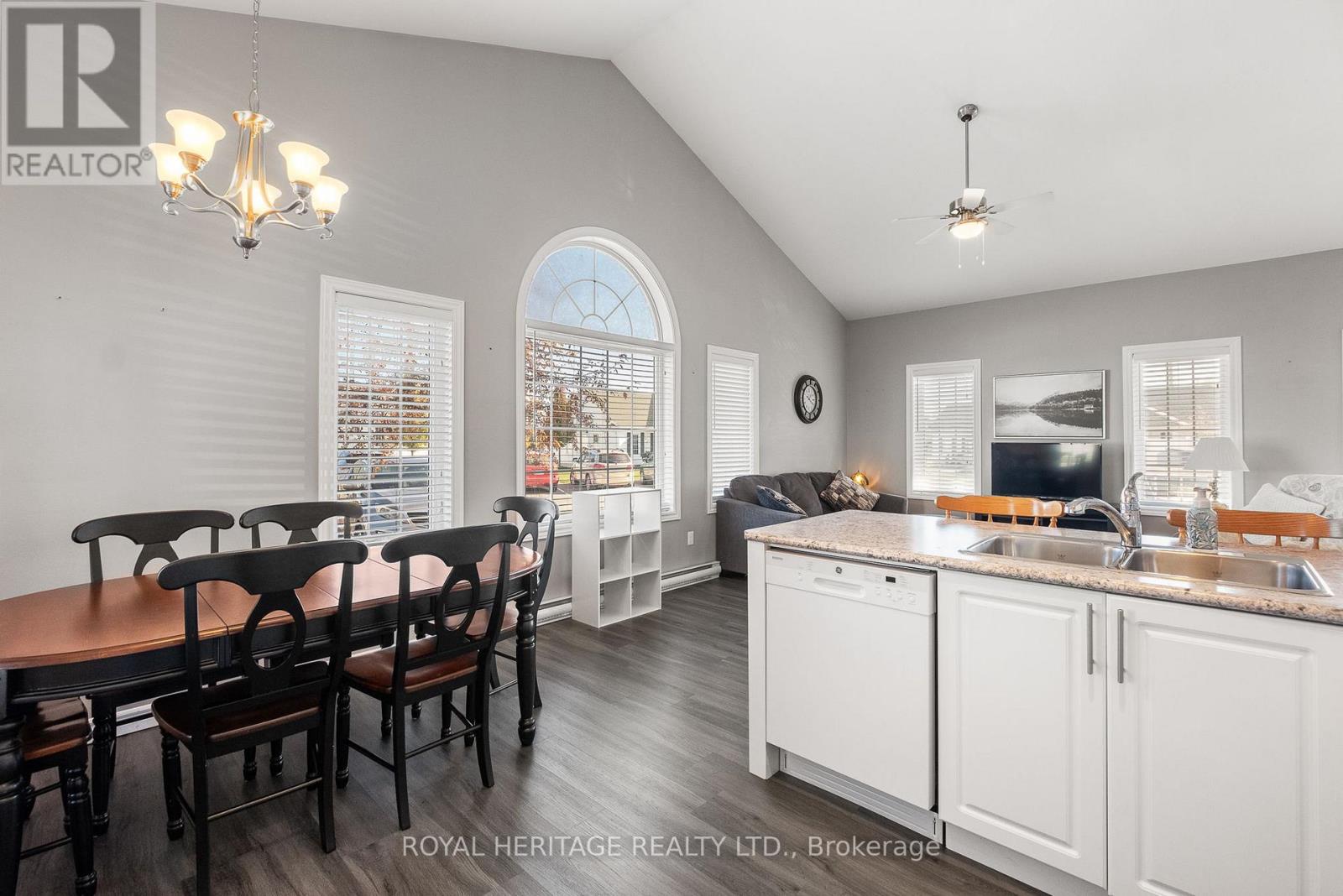 2001 - 300 Croft Street, Port Hope, Ontario L1A 0E1 - Photo 20 - X12750002