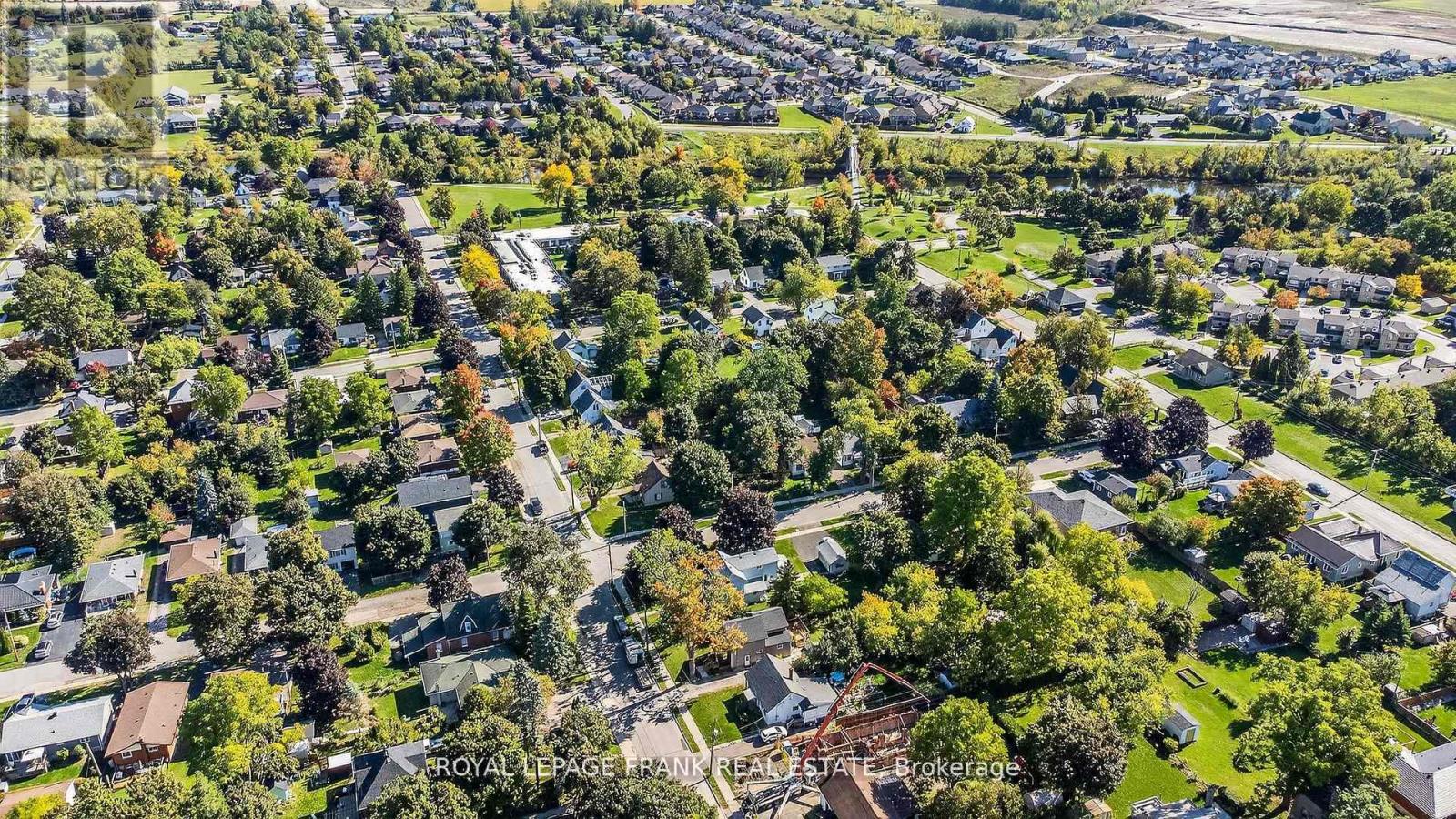 32 Melbourne Street E, Kawartha Lakes (Lindsay), Ontario  K9V 1X7 - Photo 40 - X12750022