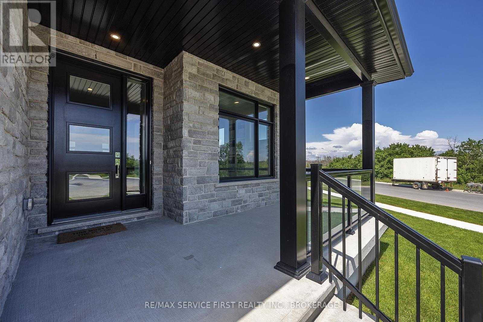 1700 Monica Drive, Kingston, Ontario  K7P 0T1 - Photo 2 - X12750030