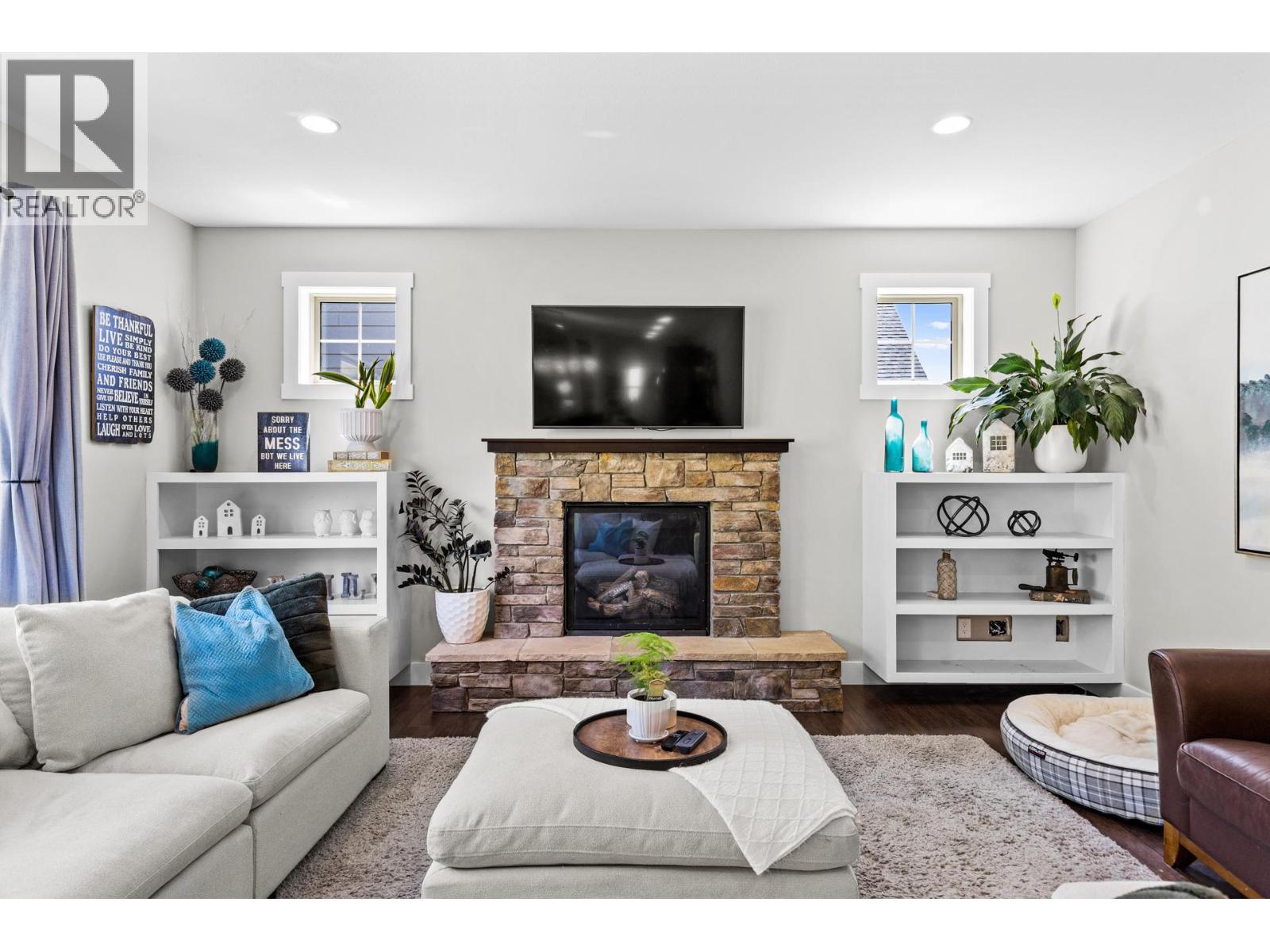 1441 Black Mountain Crescent, Kelowna, British Columbia  V1P 1P6 - Photo 2 - 10374497