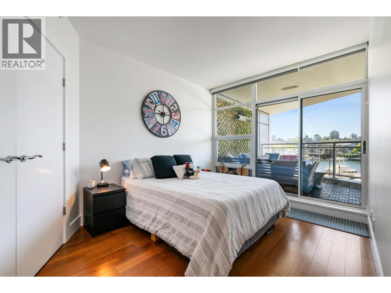 203 628 Kinghorne Mews, Vancouver, British Columbia  V6Z 3H6 - Photo 19 - R3085321