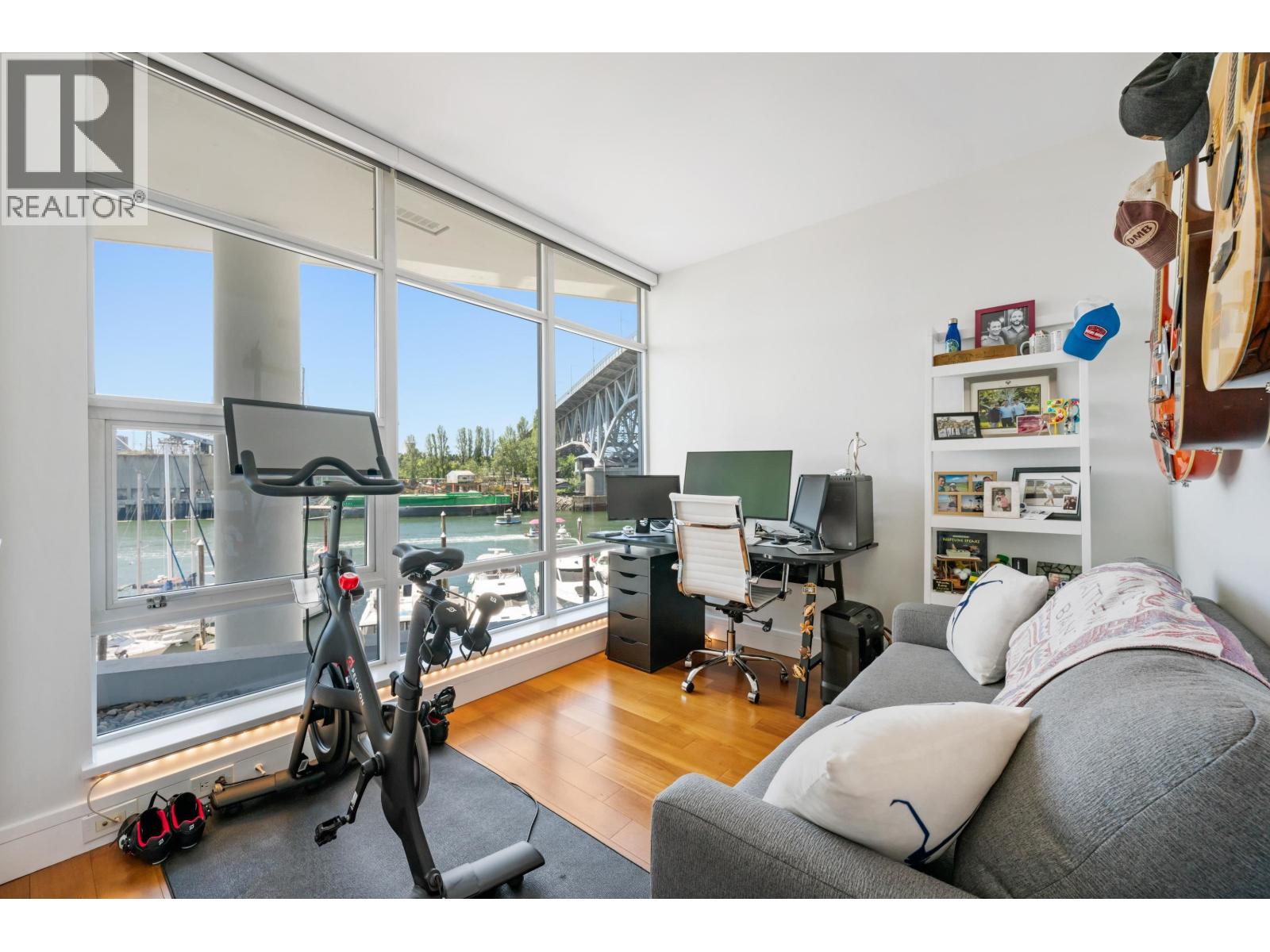 203 628 Kinghorne Mews, Vancouver, British Columbia  V6Z 3H6 - Photo 24 - R3085321