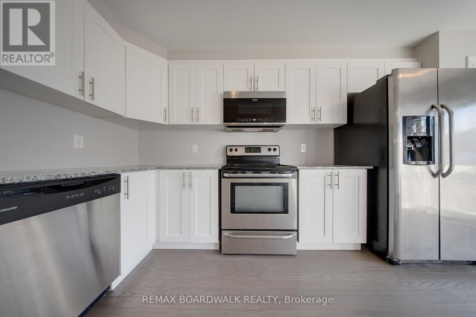 132 Conifer Creek Circle, Ottawa, Ontario  K2M 0M2 - Photo 15 - X12724546