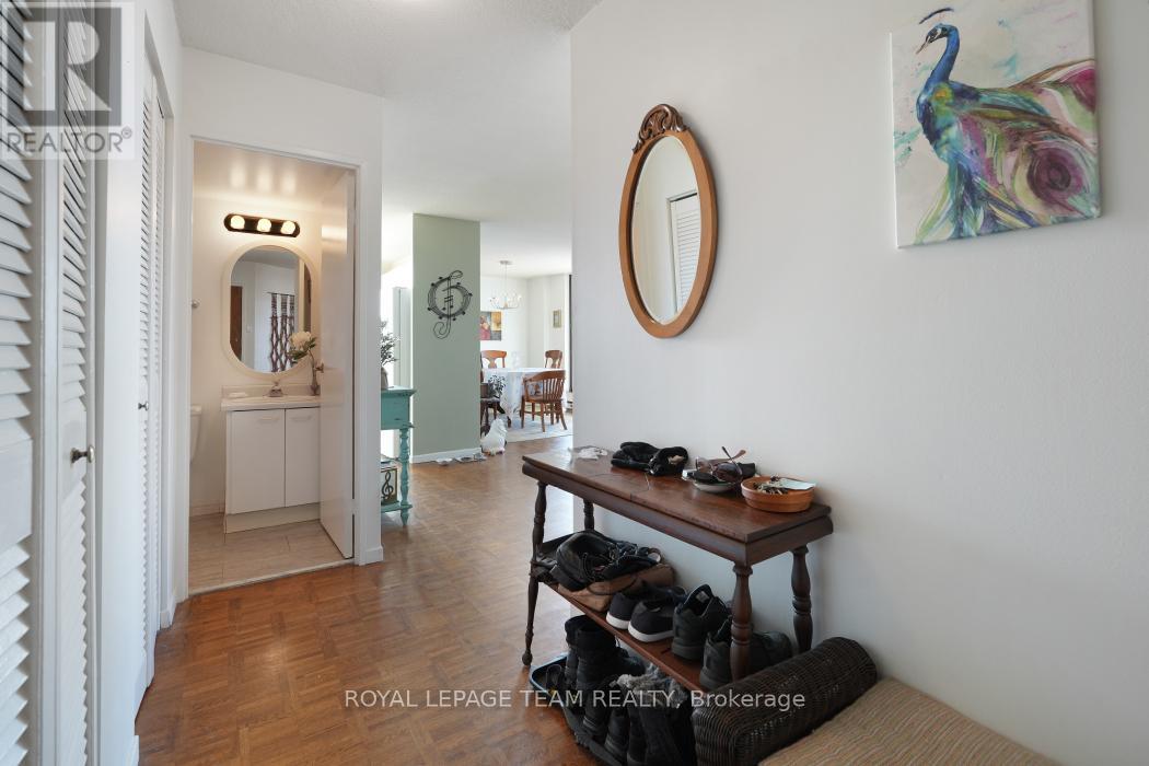 1004 - 40 Arthur Street E, Ottawa, Ontario  K1R 7T5 - Photo 8 - X12724214