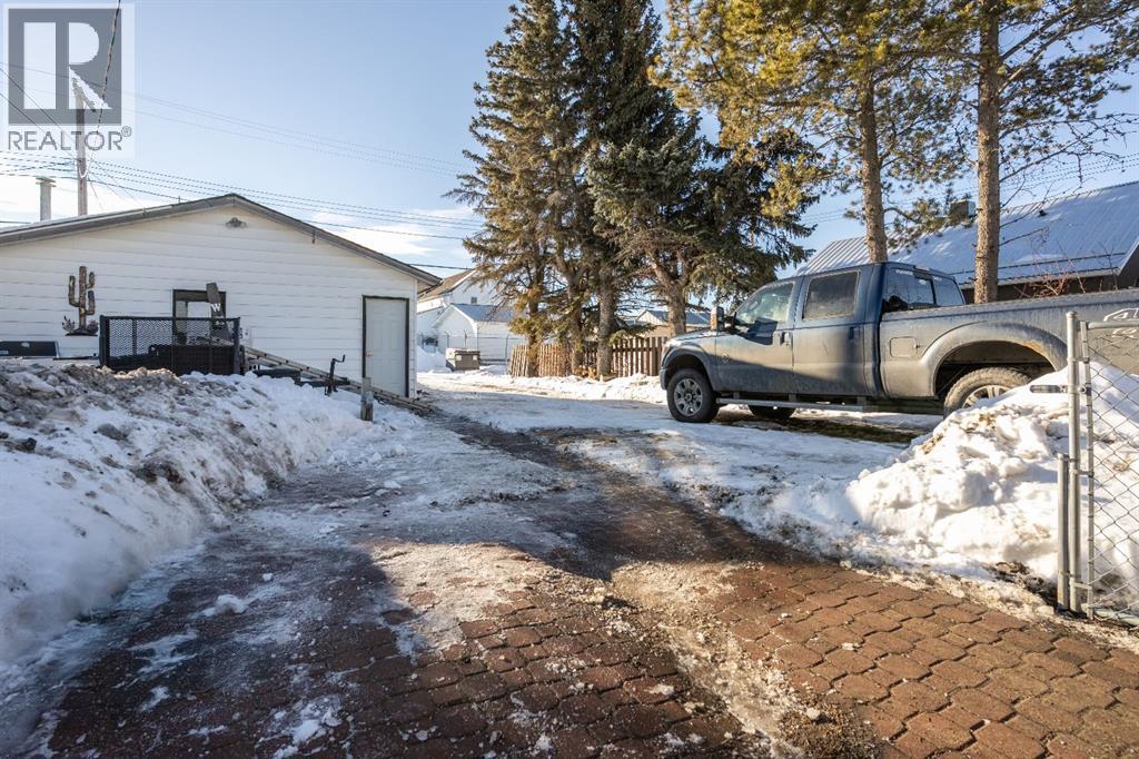 4923 51 Avenue, Holden, Alberta  T0B 0H8 - Photo 23 - A2280057