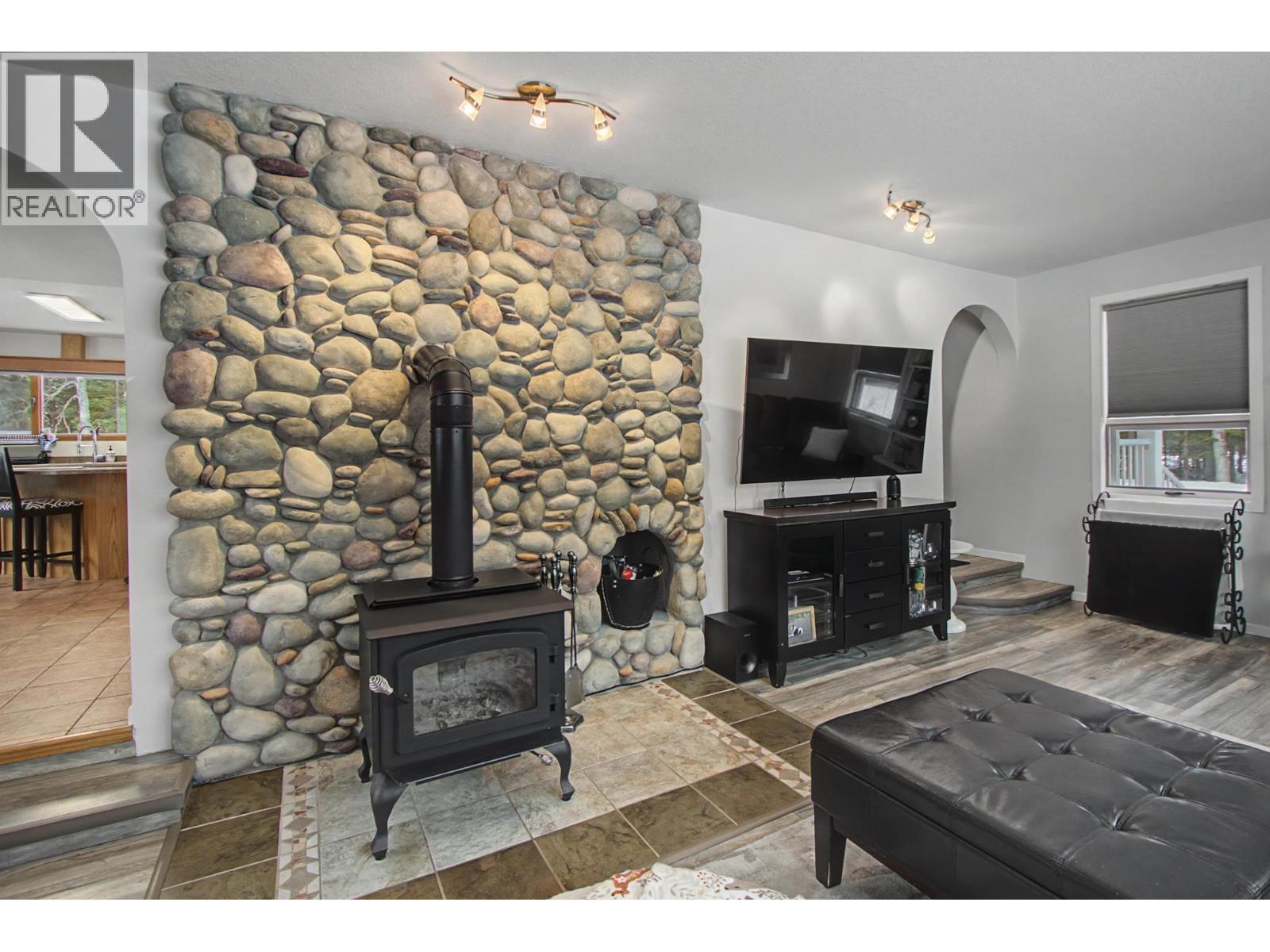 9985 Prodahl Road, Prince George, British Columbia  V2K 5M3 - Photo 4 - R3085198