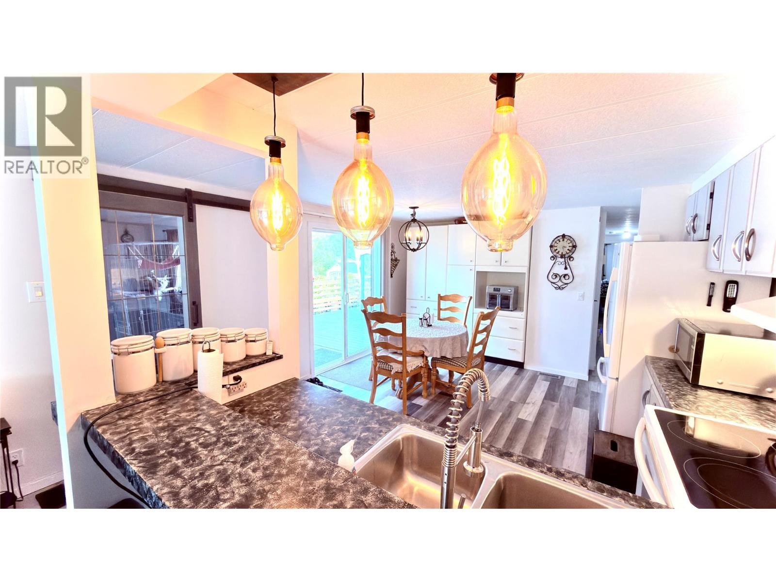 925 Thirteenth Avenue Unit# 3, Midway, British Columbia  V0H 1M0 - Photo 27 - 10374543