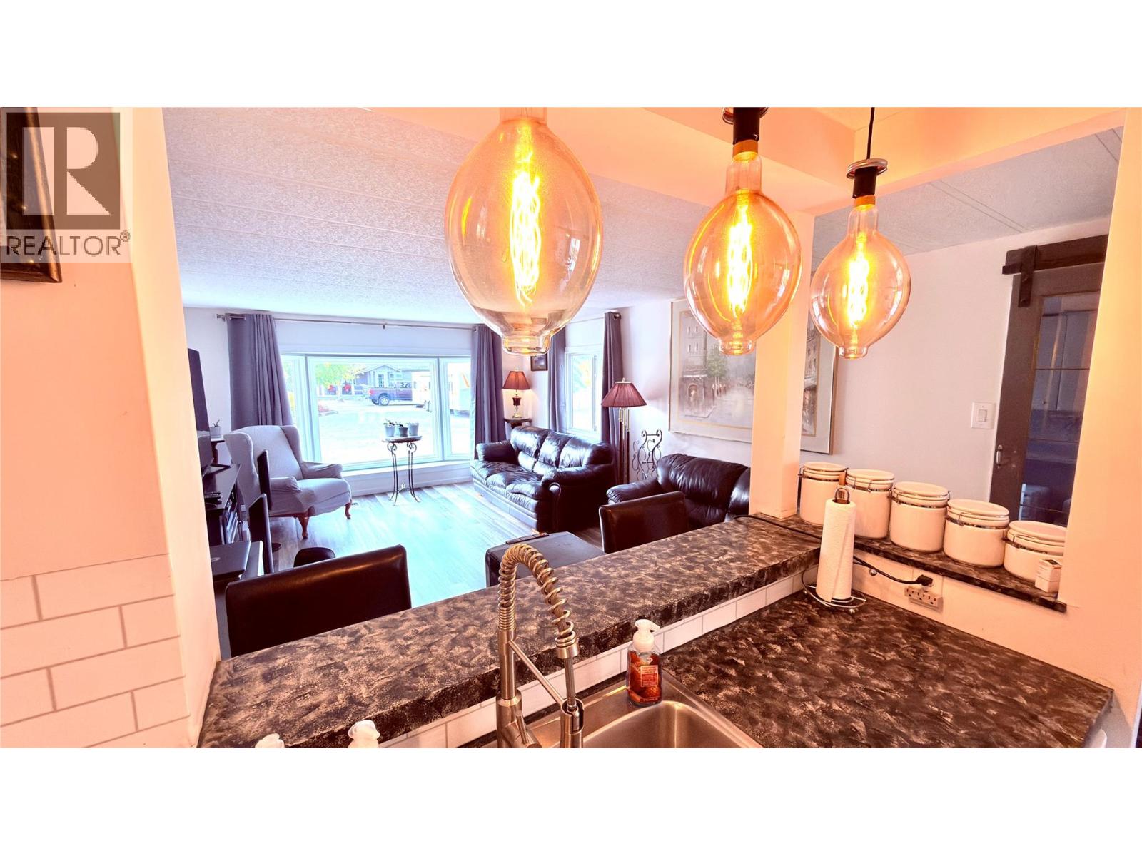 925 Thirteenth Avenue Unit# 3, Midway, British Columbia  V0H 1M0 - Photo 28 - 10374543