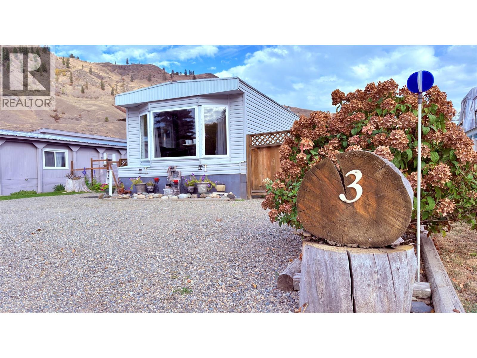 925 Thirteenth Avenue Unit# 3, Midway, British Columbia  V0H 1M0 - Photo 1 - 10374543