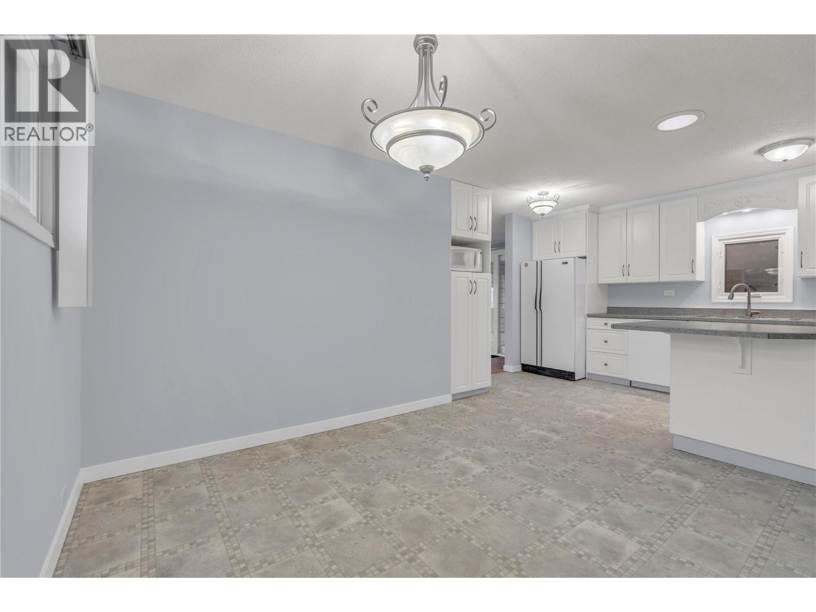 194 Nelson Avenue Penticton Photo 14