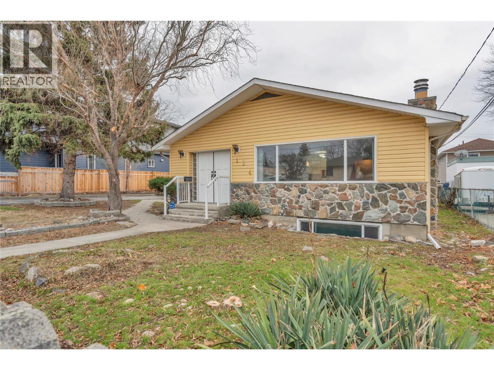 194 Nelson Avenue, Penticton, British Columbia