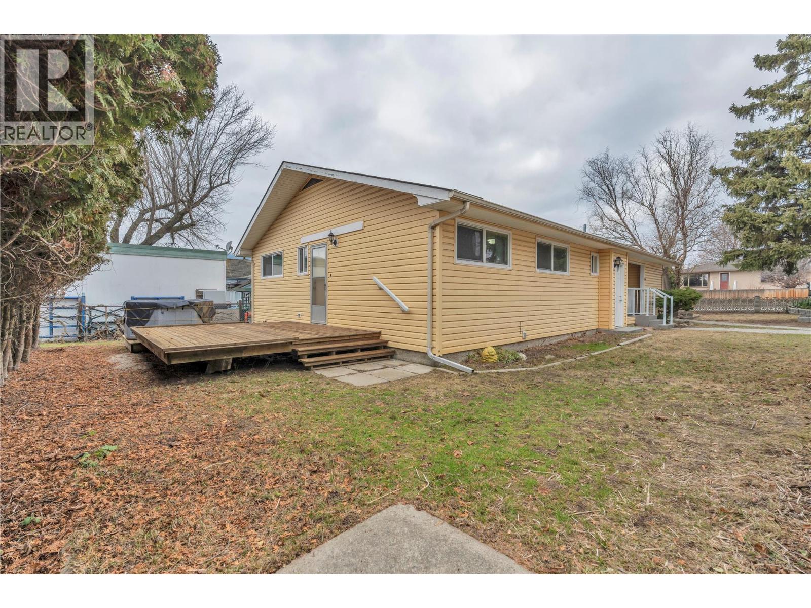 194 Nelson Avenue Penticton Photo 3