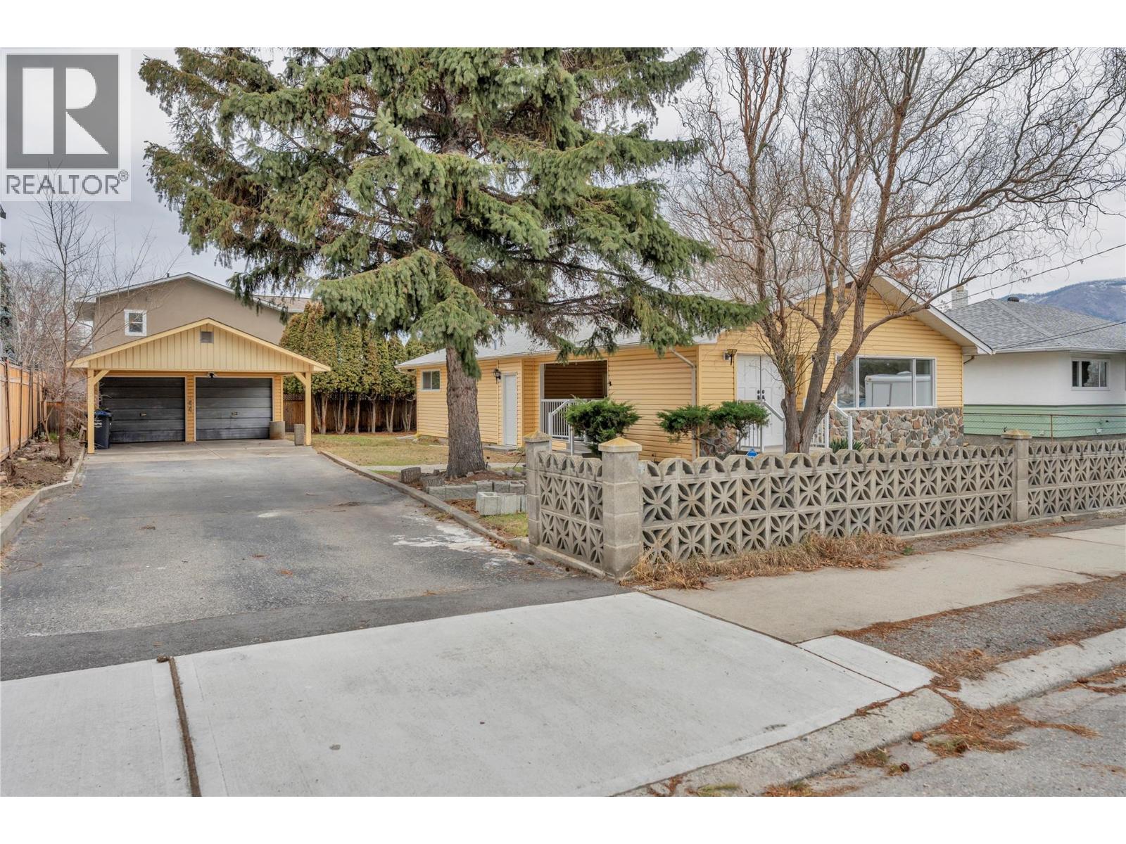 194 Nelson Avenue, Penticton, British Columbia