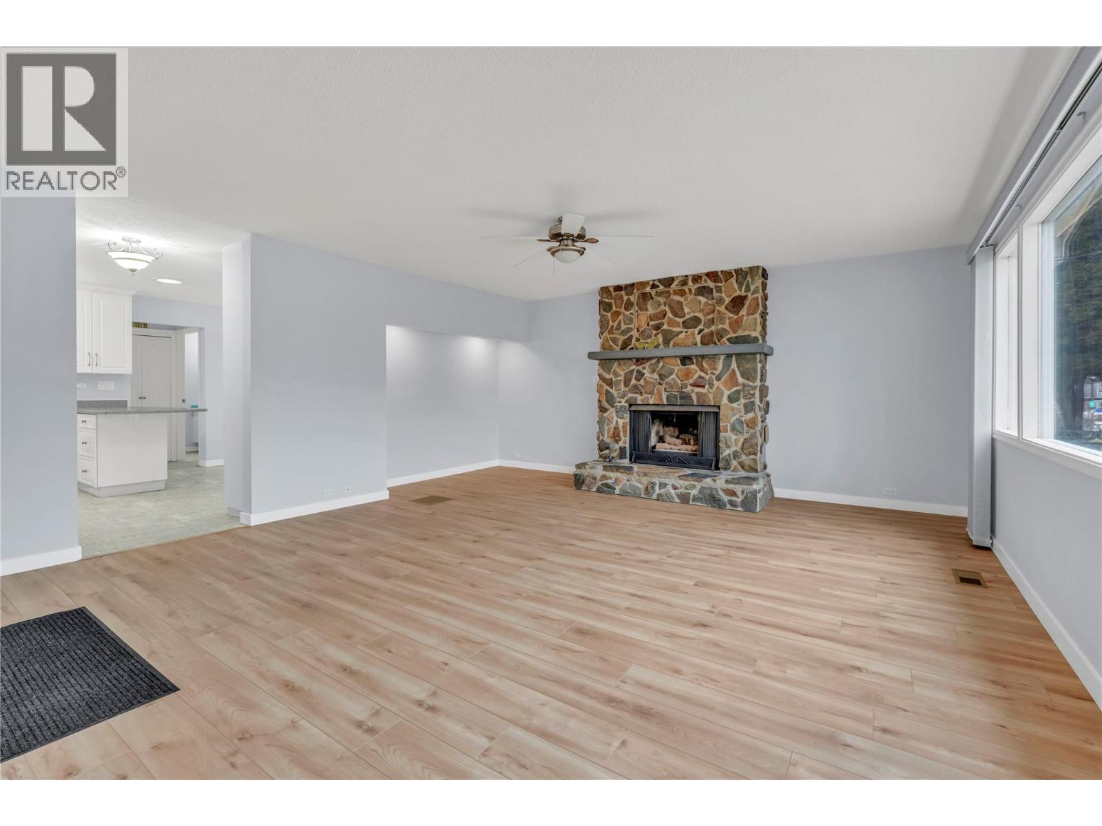 194 Nelson Avenue Penticton Photo 6