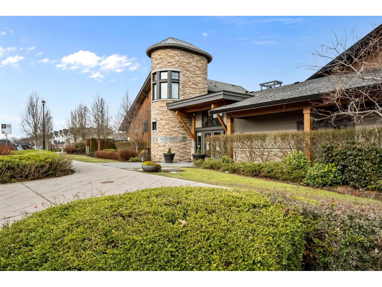 211 31158 Westridge Place, Abbotsford, British Columbia  V2T 0K5 - Photo 2 - R3084821