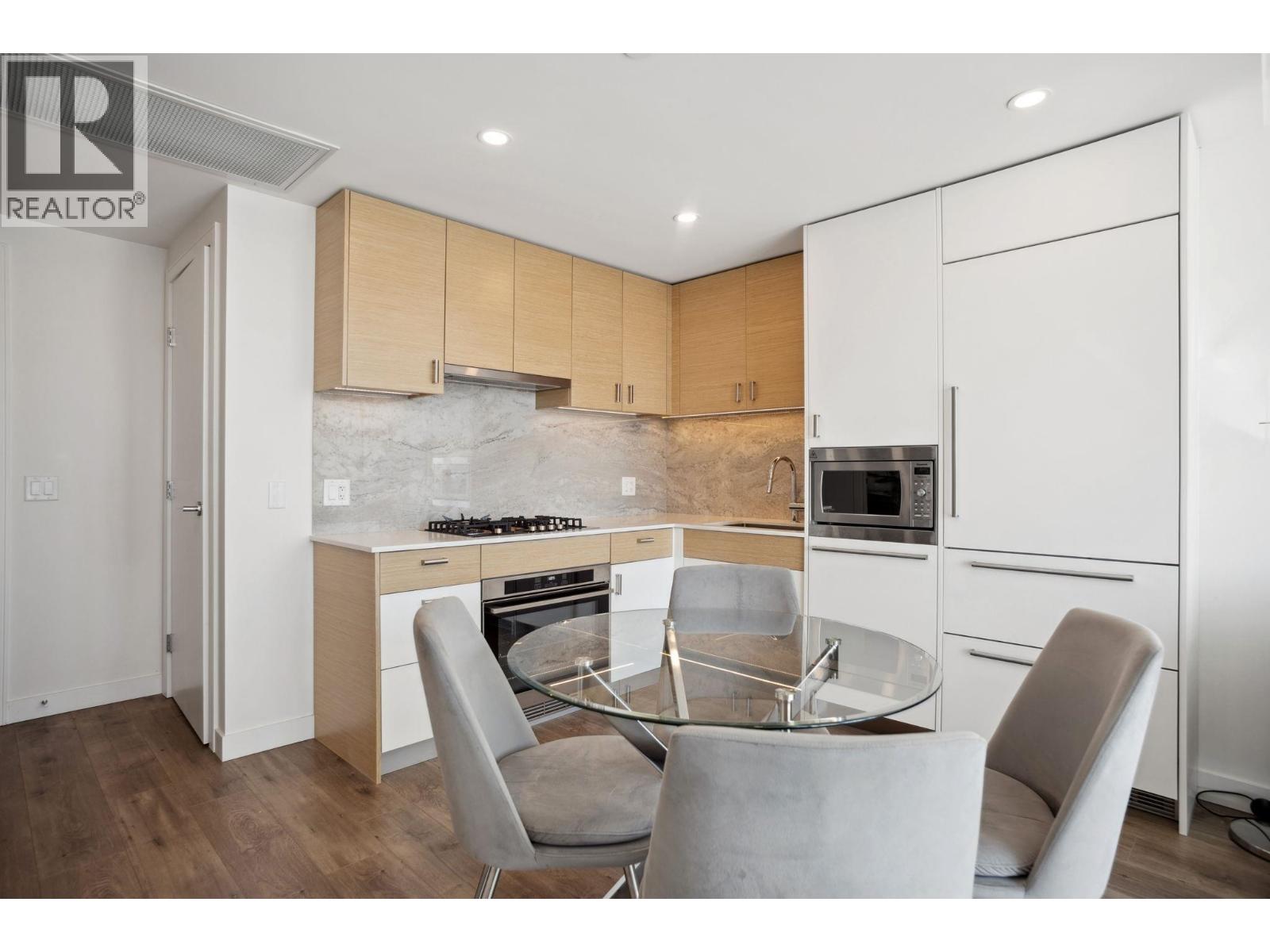 1503 200 Klahanie Court, West Vancouver, British Columbia  V7P 0E4 - Photo 5 - R3085338