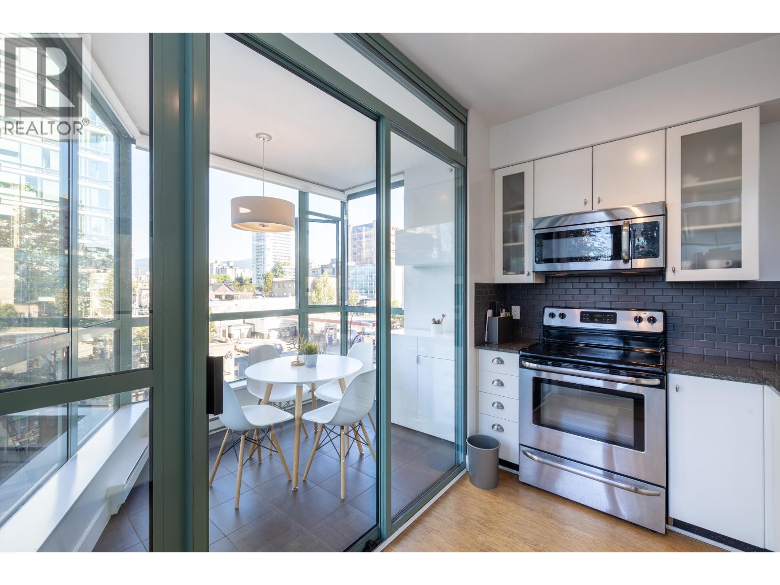 404 1238 Burrard Street, Vancouver, British Columbia  V6Z 3E1 - Photo 14 - R3085380