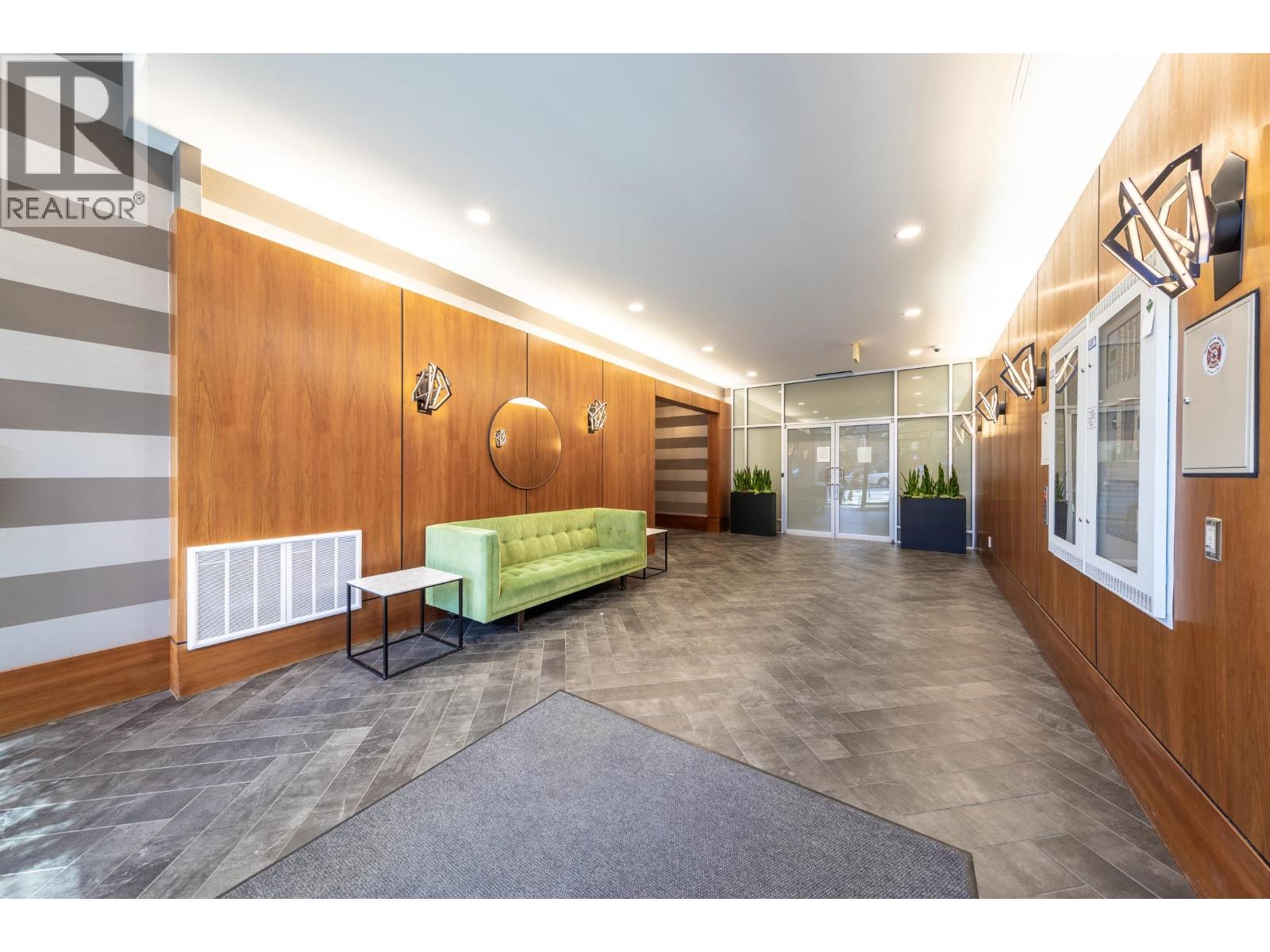 404 1238 Burrard Street, Vancouver, British Columbia  V6Z 3E1 - Photo 3 - R3085380