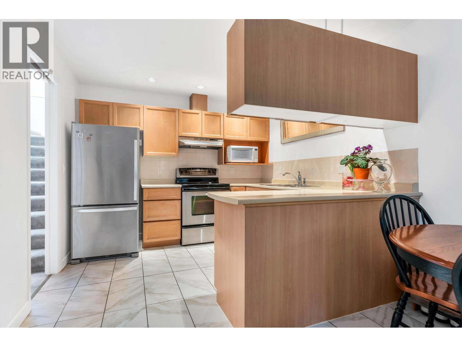 12 3634 Garibaldi Drive, North Vancouver, British Columbia  V7H 2X5 - Photo 17 - R3085400