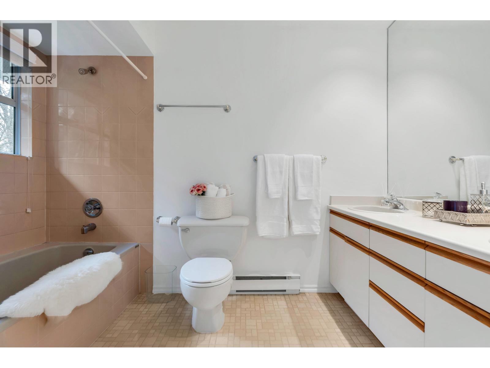 12 3634 Garibaldi Drive, North Vancouver, British Columbia  V7H 2X5 - Photo 27 - R3085400