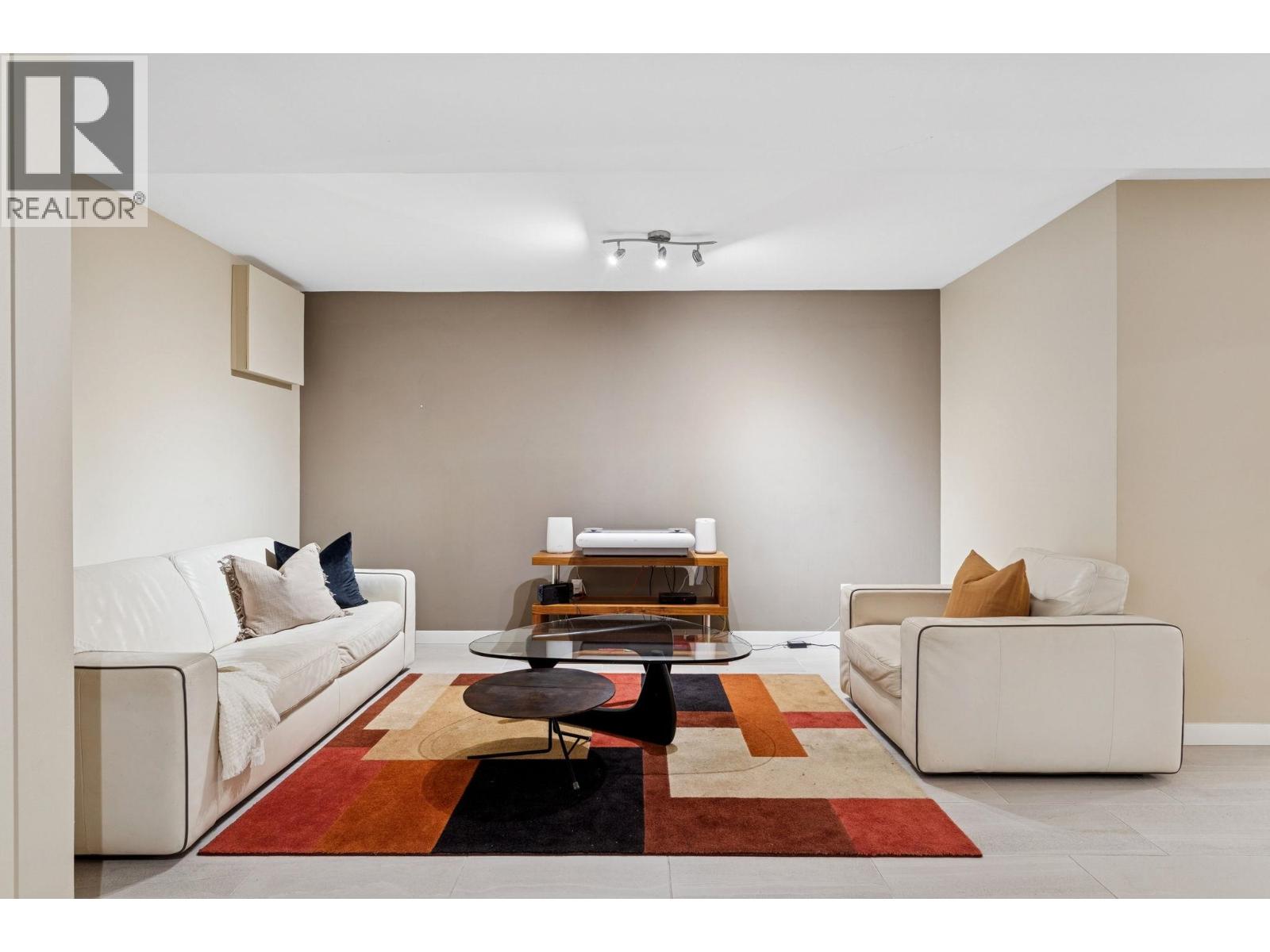 353 E 5th Street, North Vancouver, British Columbia  V7L 1M1 - Photo 30 - R3085404