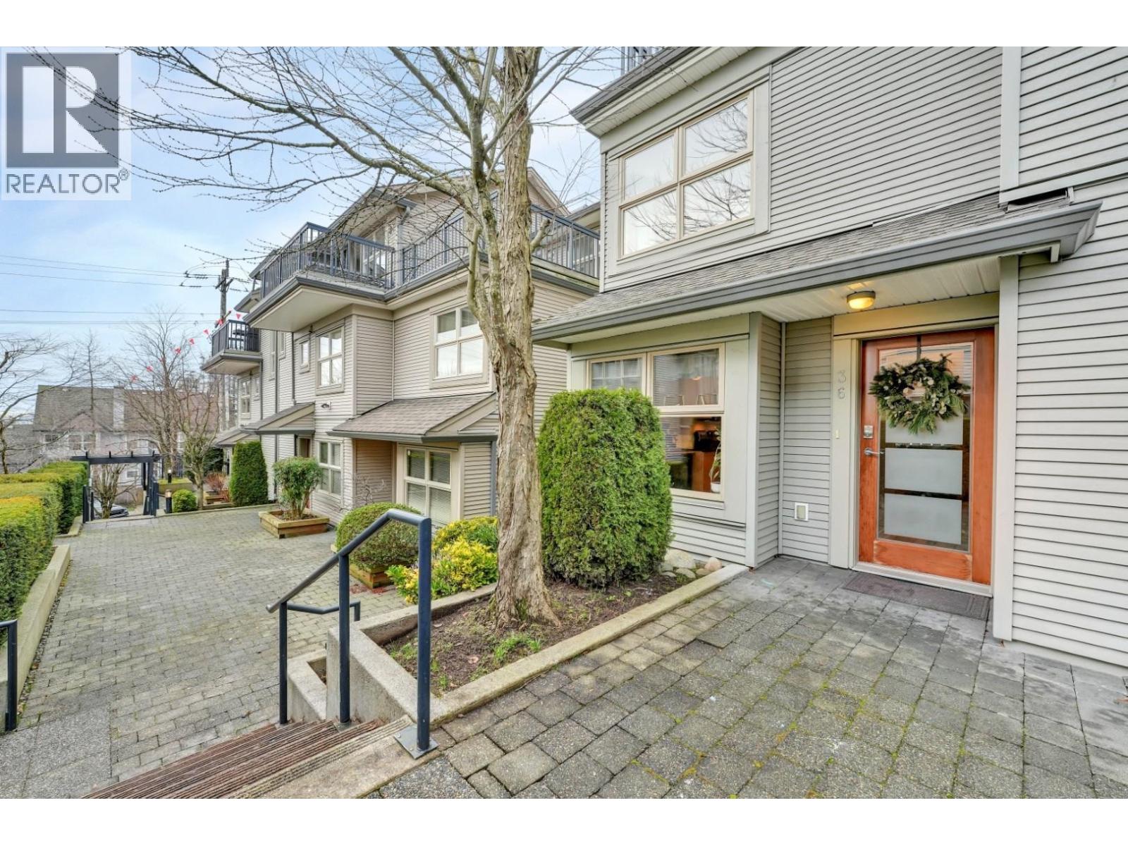 36 3855 Pender Street, Burnaby, British Columbia  V5C 1W5 - Photo 2 - R3085405