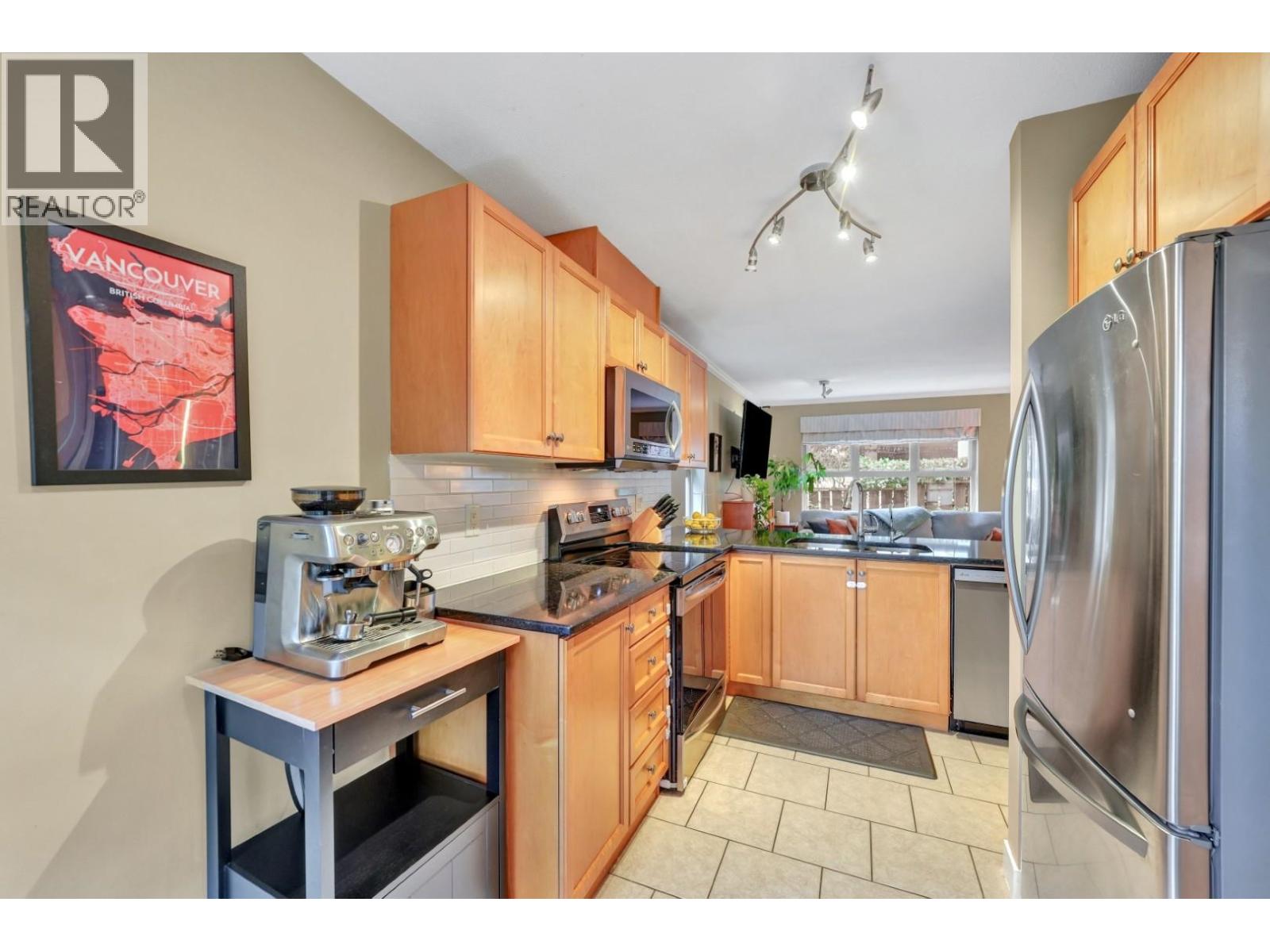 36 3855 Pender Street, Burnaby, British Columbia  V5C 1W5 - Photo 6 - R3085405