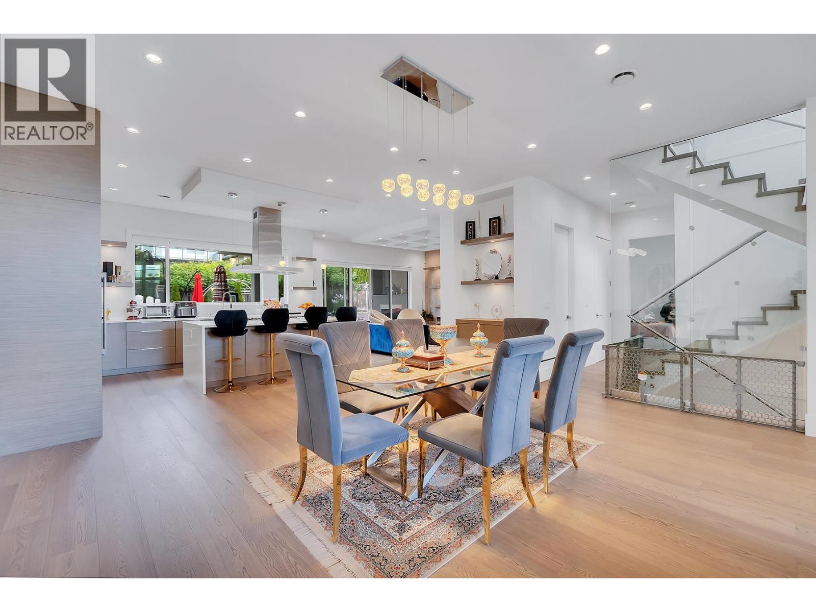 440 W Queens Road, North Vancouver, British Columbia  V7N 2K7 - Photo 4 - R3085363