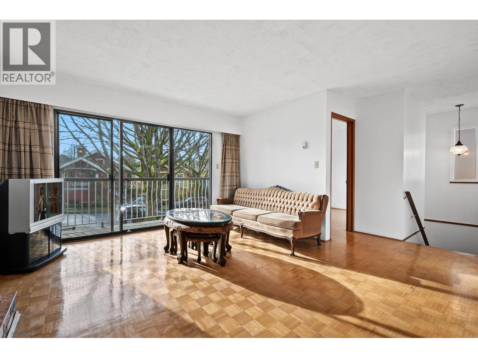 1181 E 24th Avenue, Vancouver, British Columbia  V5V 2B3 - Photo 7 - R3085384