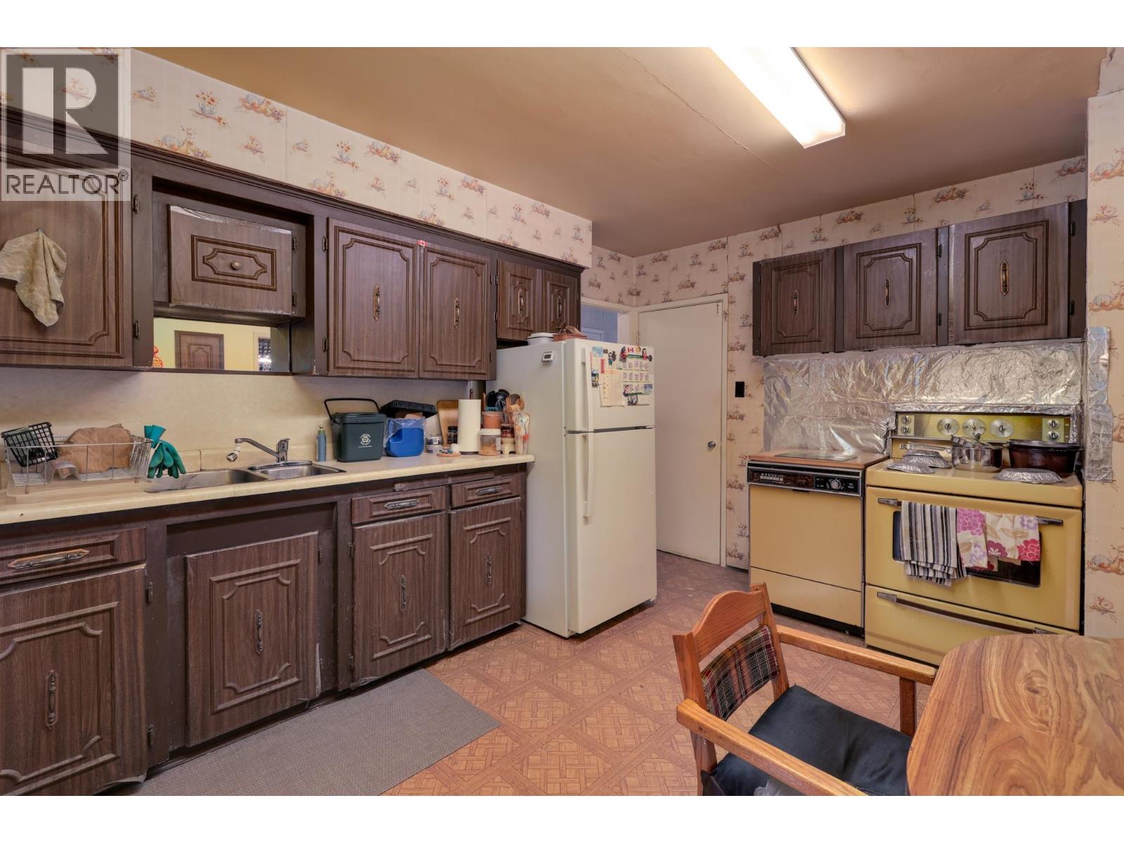 4144 Price Crescent, Burnaby, British Columbia  V5G 2N1 - Photo 9 - R3085414