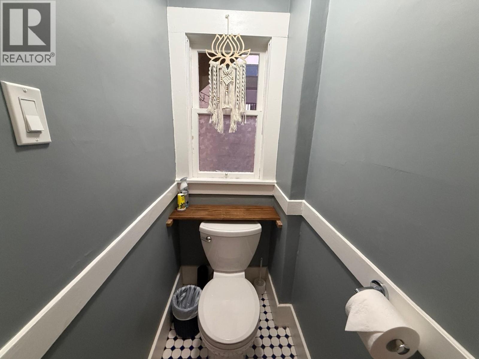 2029 Collingwood Street, Vancouver, British Columbia  V6R 3K7 - Photo 10 - R3085379