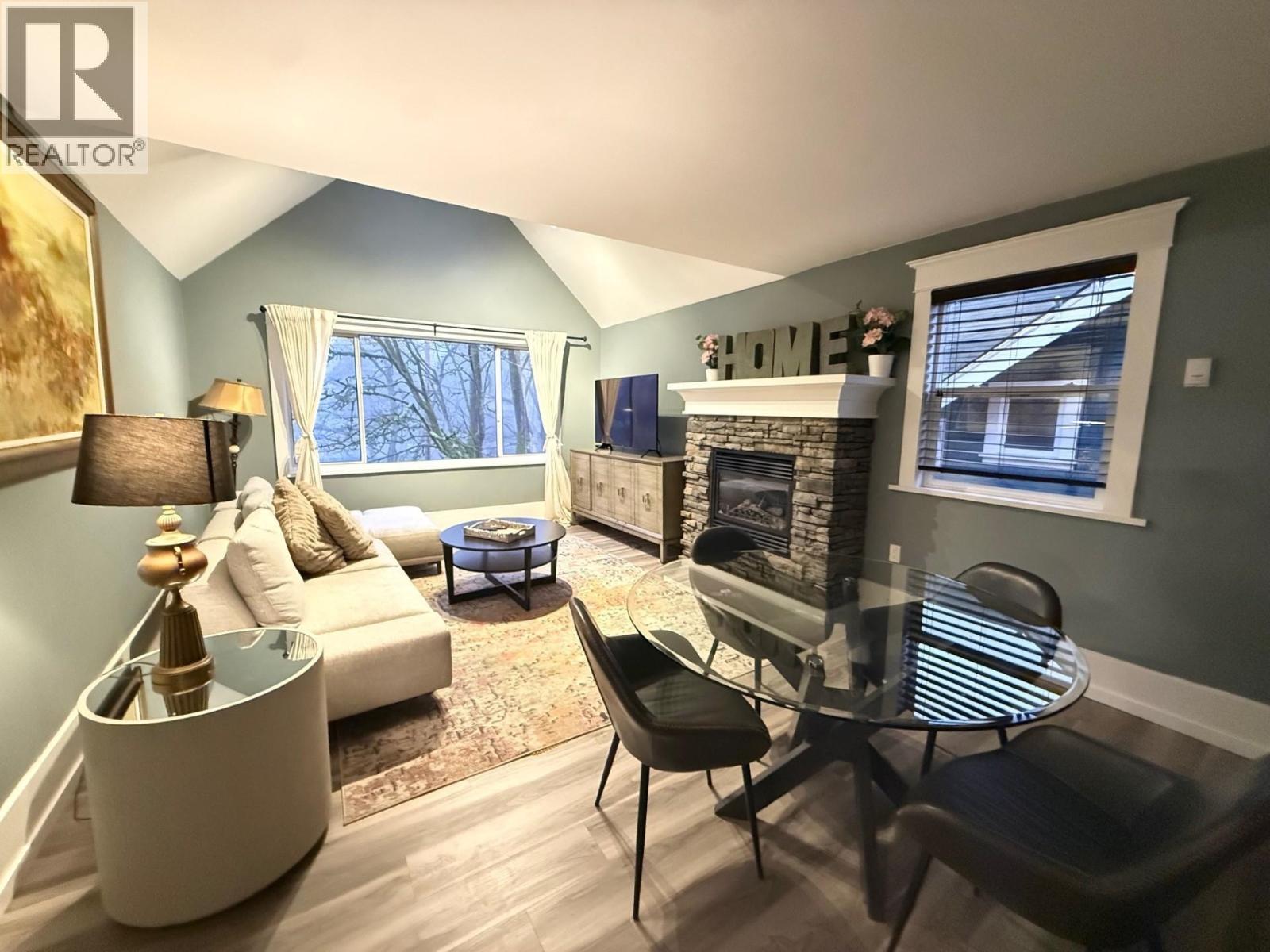 2029 Collingwood Street, Vancouver, British Columbia  V6R 3K7 - Photo 4 - R3085379