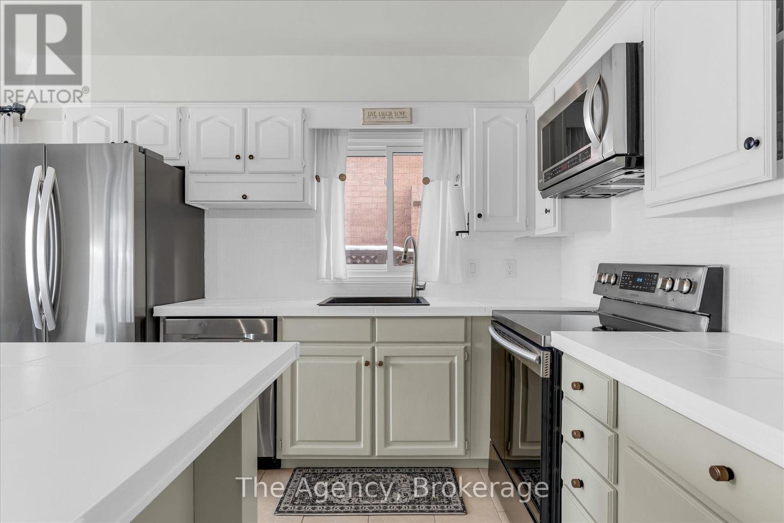 137 Northwood Drive, Welland, Ontario  L3C 6S4 - Photo 15 - X12749968