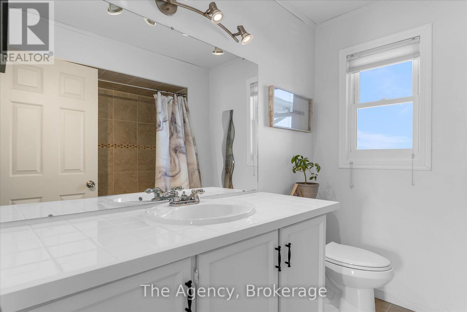 137 Northwood Drive, Welland, Ontario  L3C 6S4 - Photo 29 - X12749968