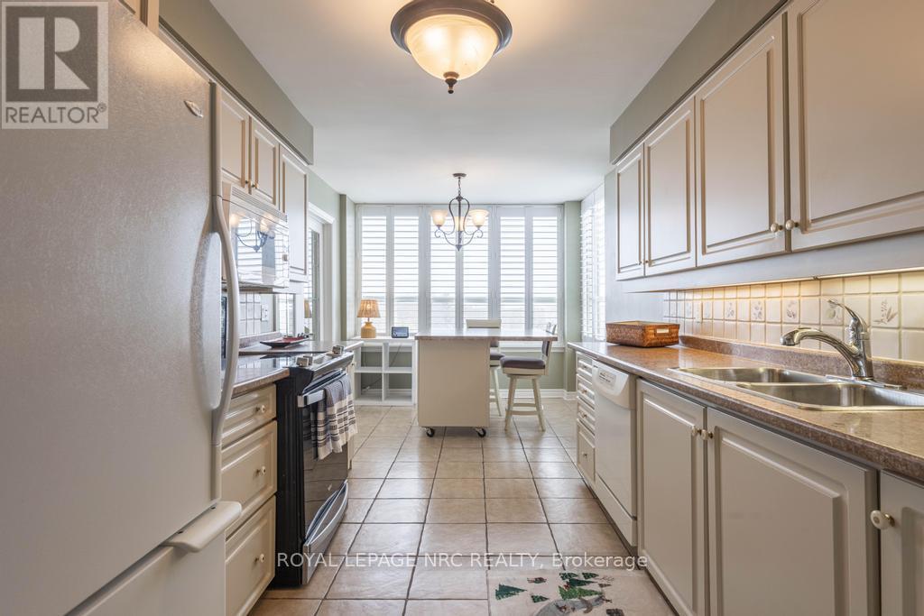 804 - 3 Towering Heights Boulevard, St. Catharines, Ontario  L2T 4A4 - Photo 7 - X12749986