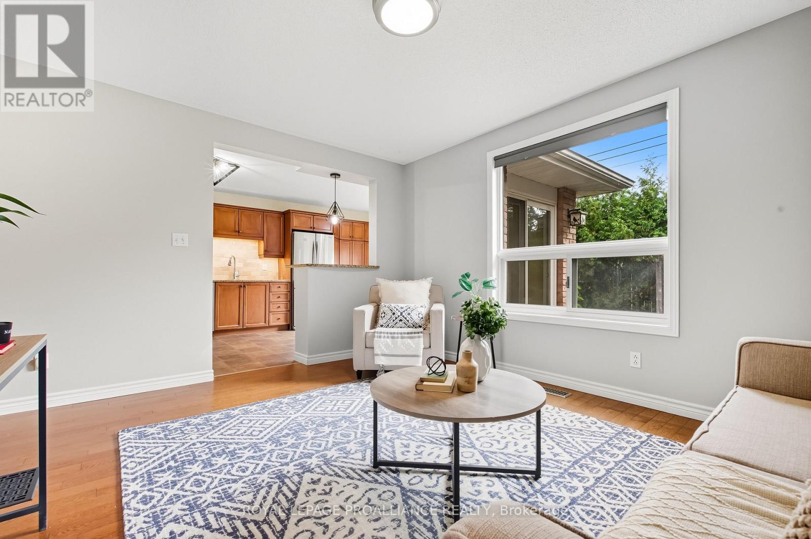 34 Forchuk Crescent, Quinte West, Ontario  K8V 6N2 - Photo 11 - X12748592