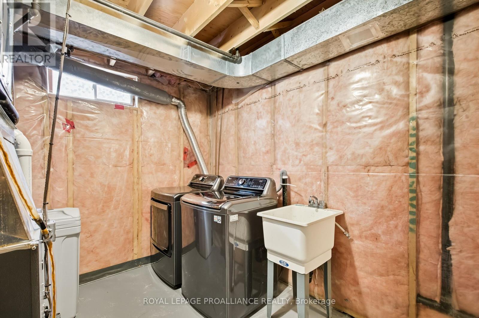 34 Forchuk Crescent, Quinte West, Ontario  K8V 6N2 - Photo 39 - X12748592