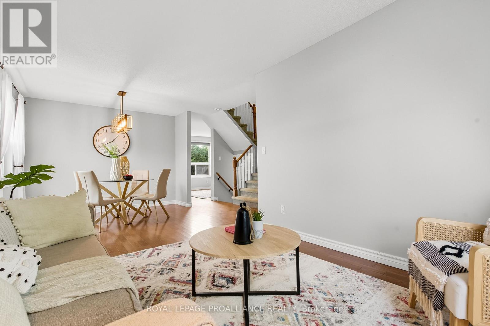 34 Forchuk Crescent, Quinte West, Ontario  K8V 6N2 - Photo 5 - X12748592