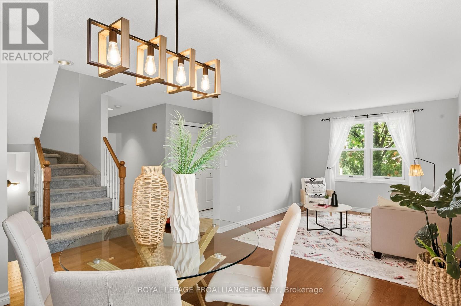 34 Forchuk Crescent, Quinte West, Ontario  K8V 6N2 - Photo 8 - X12748592