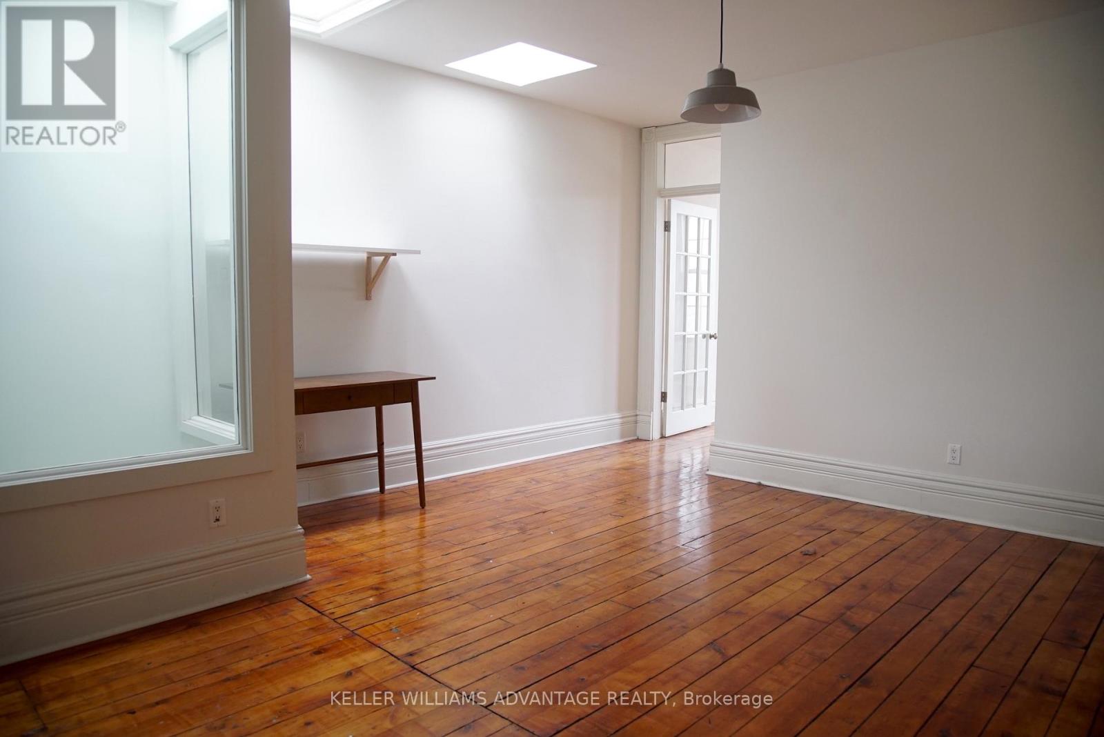 3rd Flr - 134 Ossington Avenue, Toronto, Ontario  M6J 2Z5 - Photo 4 - C12749958
