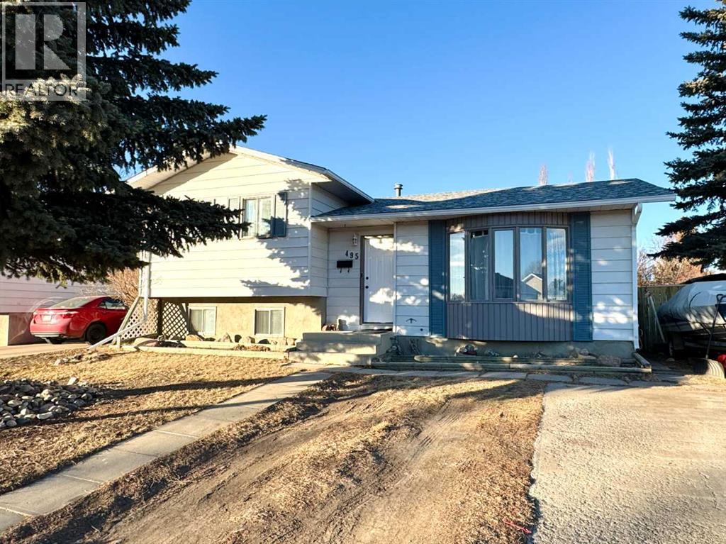 495 Columbia Boulevard W, Lethbridge, Alberta  T1K 4T7 - Photo 2 - A2275594