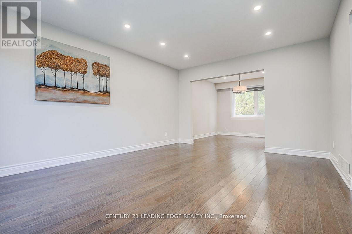 83 Southdale Drive, Markham, Ontario  L3P 1K1 - Photo 9 - N12749950